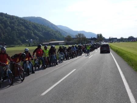 Letos je sodelovalo kar 129 motoristov in 11 iz Moped toura Zalog